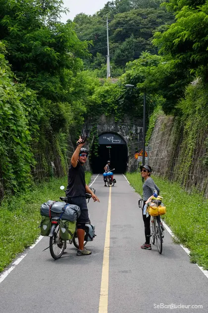 Entrée du tunnel vélo de Higok