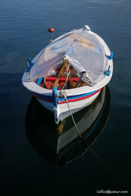 Gefira Mpania  J159  Grèce