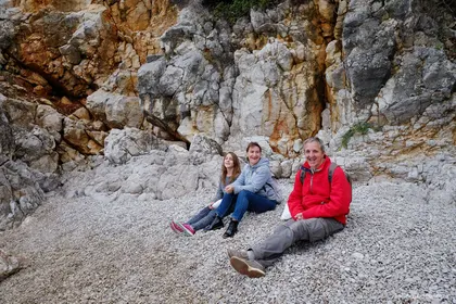 Carla, Loetitia et Olivier Kumicic